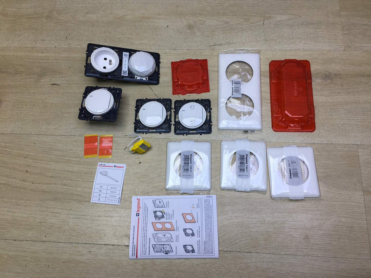 Legrand 067690 Starter-Set Céliane with Netatmo + Schalter für Rollladen, I31344