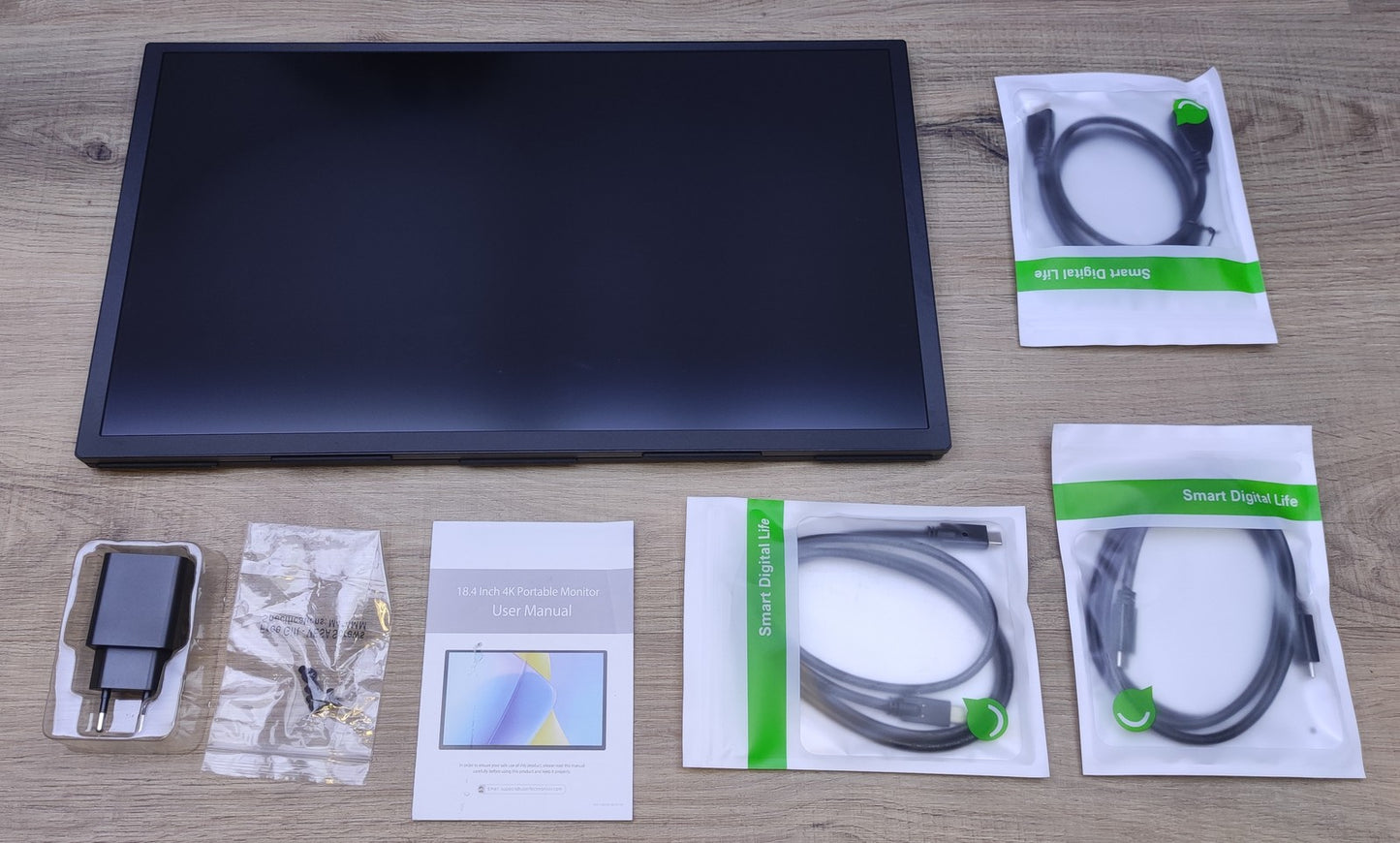 Uperfect Tragbarer 4K Monitor 18.4" QLED UHD 3840x2160 USB-C Mini-HDMI VESA