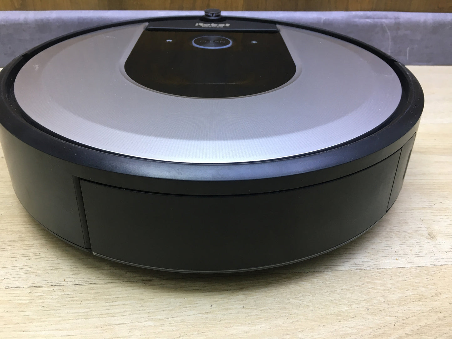 iRobot Roomba i7 (i7156) App-steuerbarer Saugroboter, I31202
