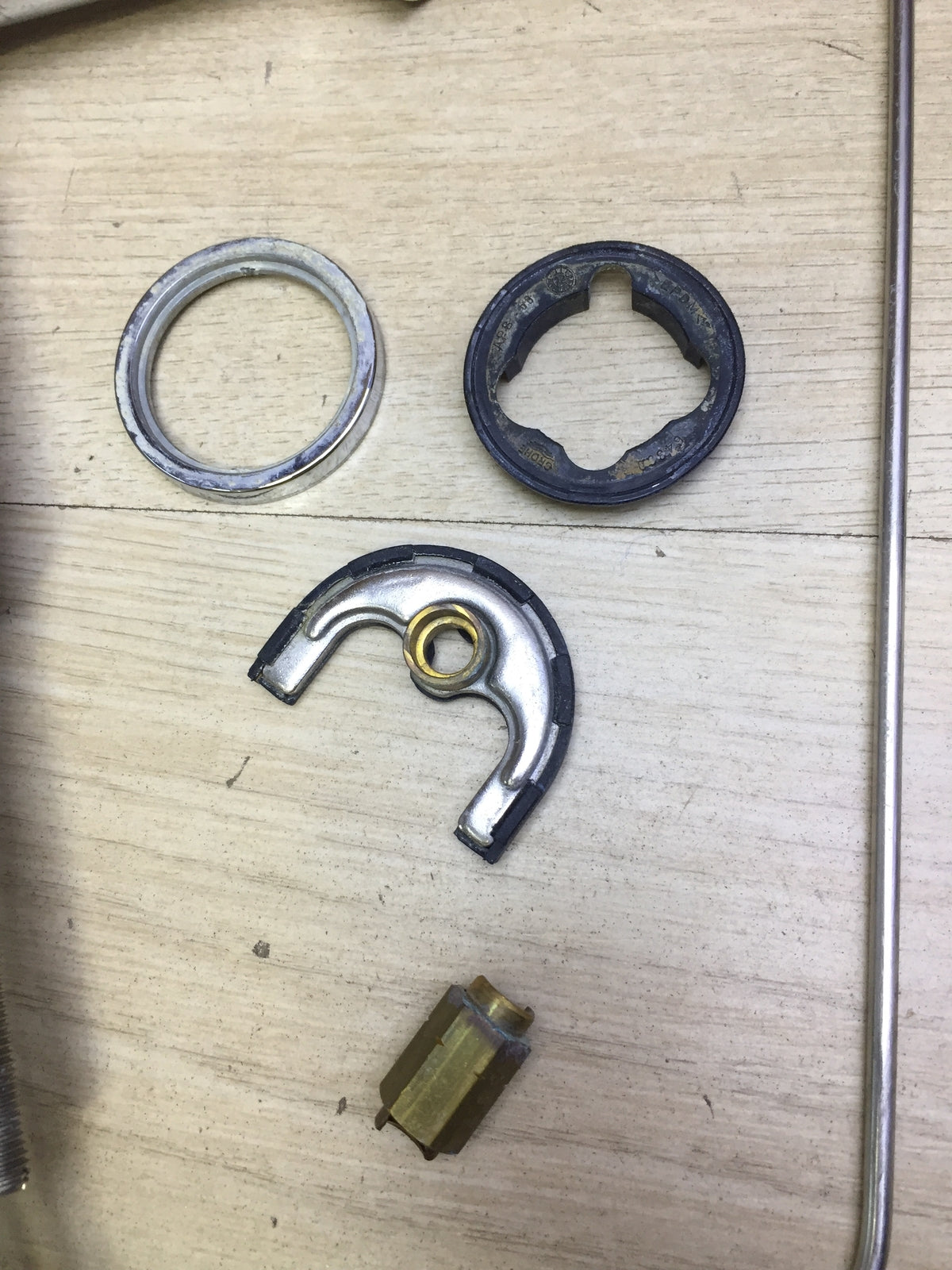 GROHE Essence Badarmatur 23589001, Wasserhahn, wassersparend, I31674