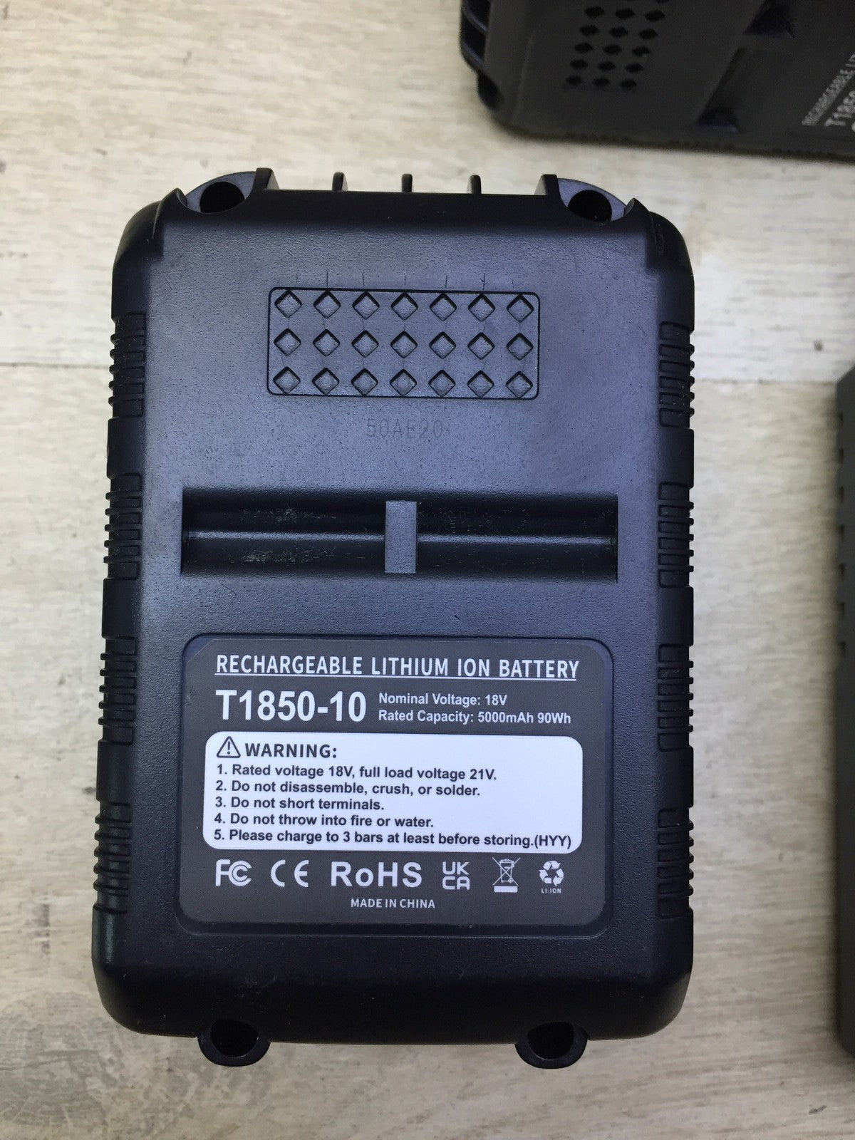 Avhrit 1600Nm Akku-Schlagschrauber AT1600, 2× 5.0Ah Akku, I33873