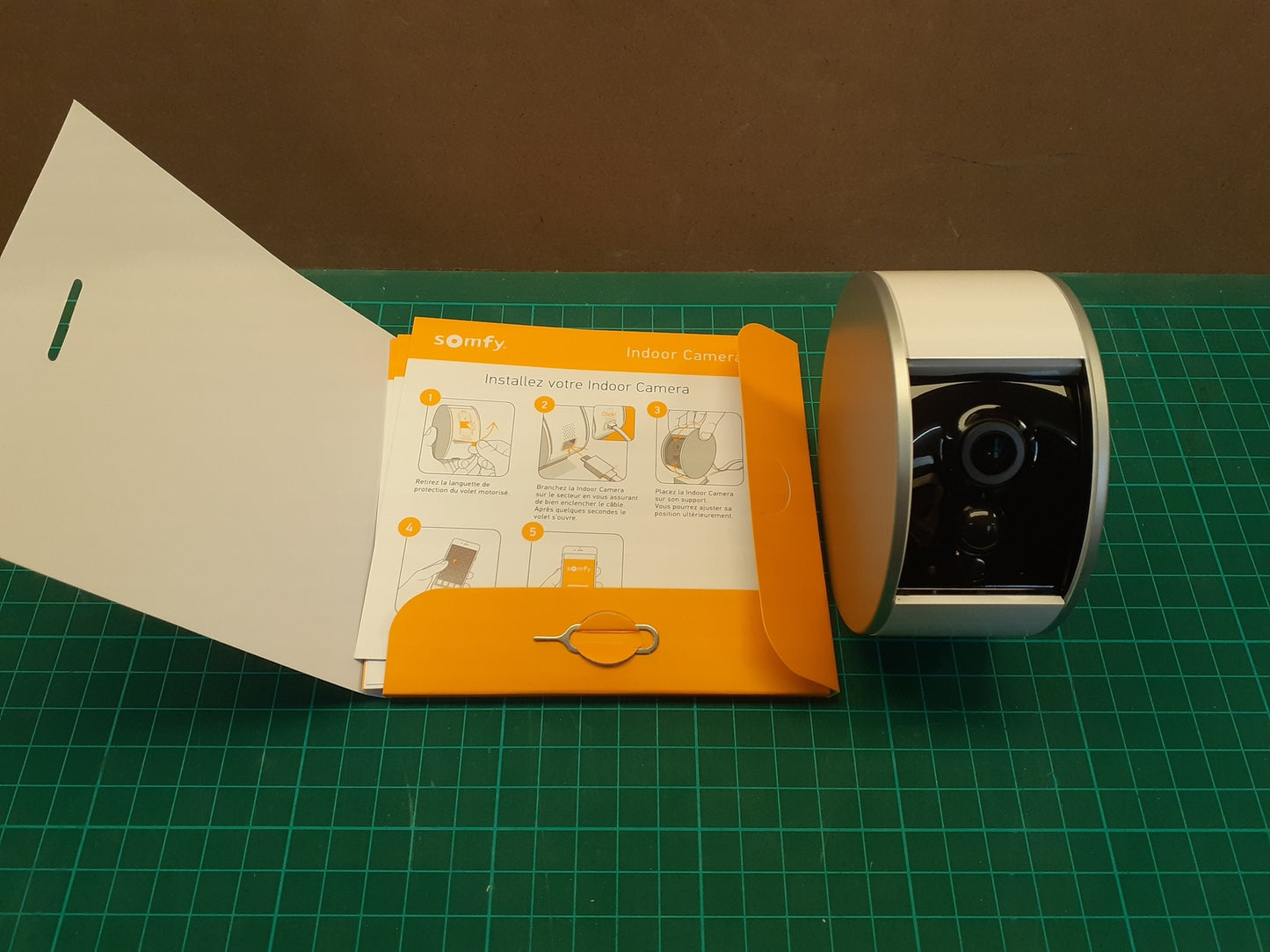 Somfy 2401507 Innenkamera mit automatischer Blende,130° Weitwinkel Blick, I03636