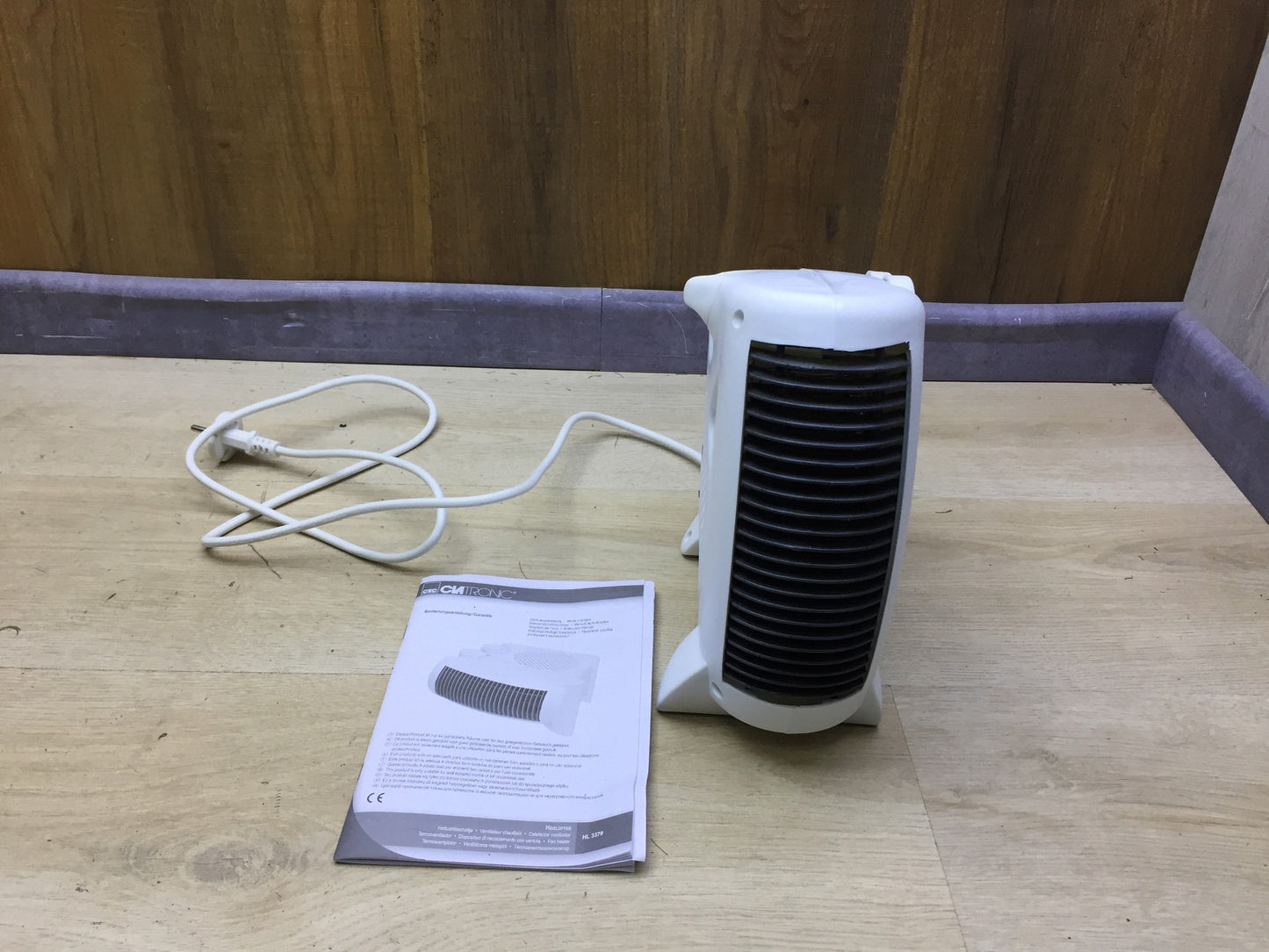 Clatronic HL 3379 kompakter Heizlüfter, weiß, I33985
