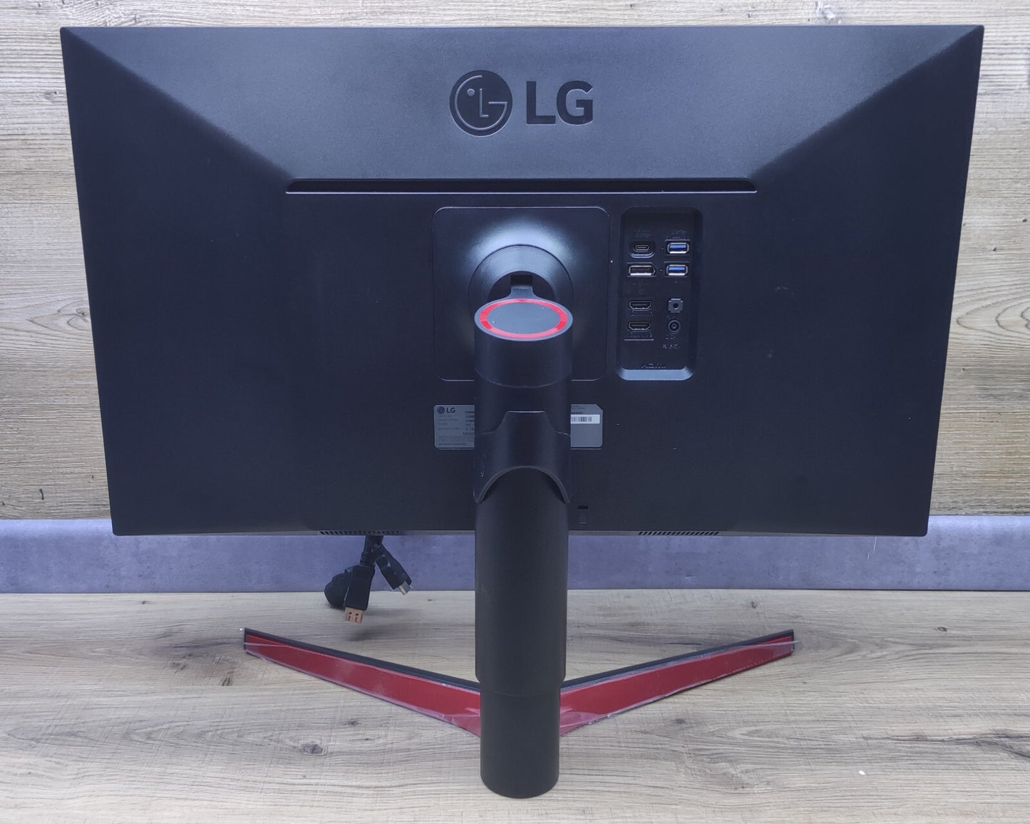 LG UltraFine 27UN880-B 4K Display Ergo Monitor 27" UHD 3840x2160 HDR FreeSync 