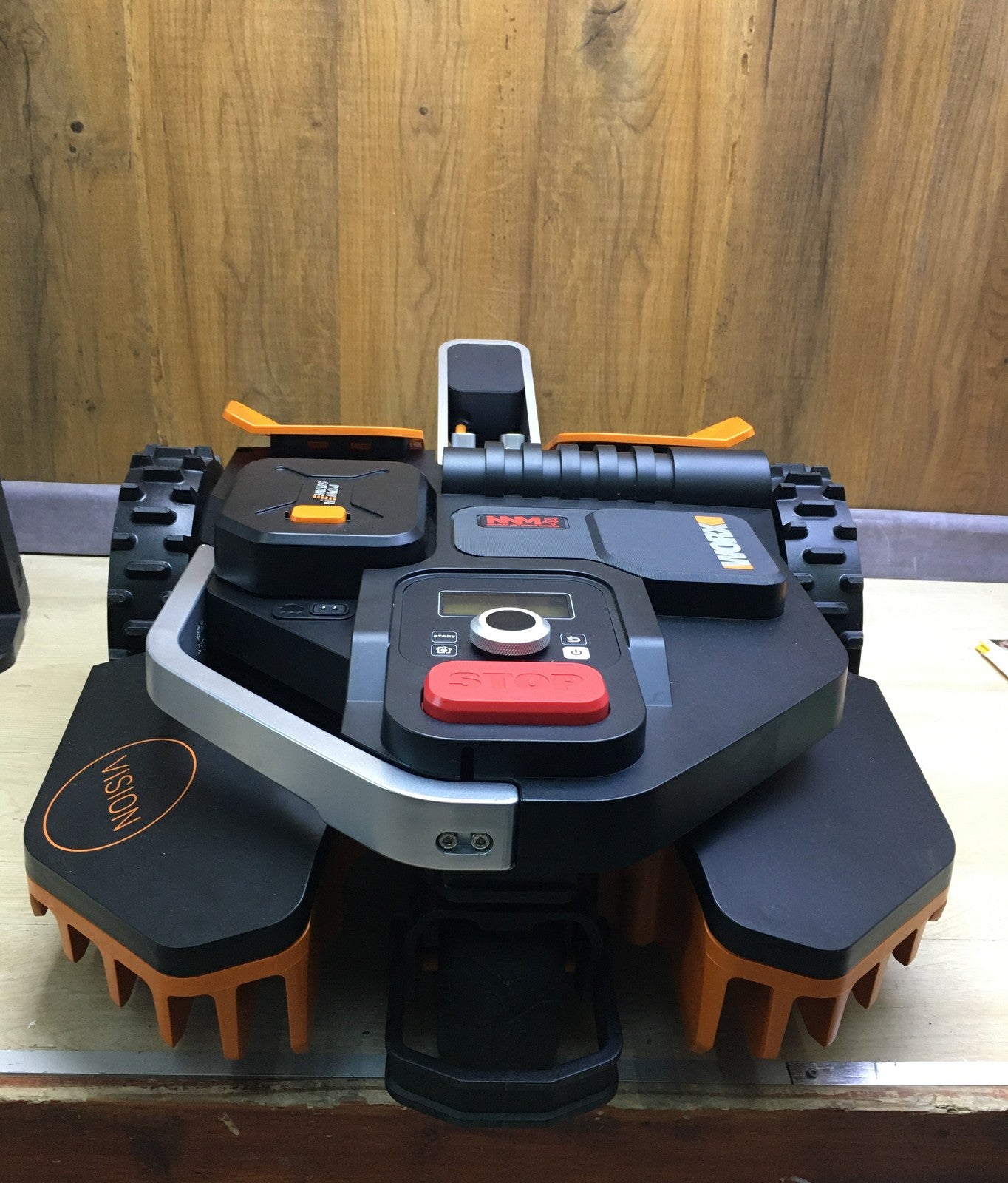 WORX Landroid Vision L1300 Mähroboter WR213E.1 für Gärten bis 1300m², I34419