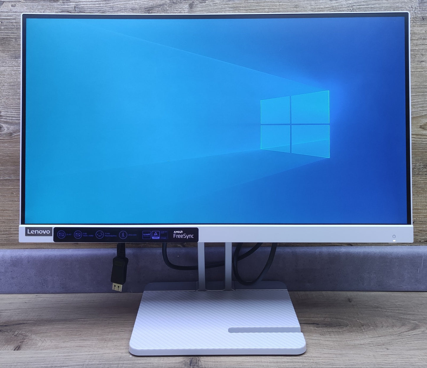 Lenovo L22e-40 Monitor 21.5" FHD 1920x1080 VA Panel VGA HDMI AMD FreeSync 75Hz