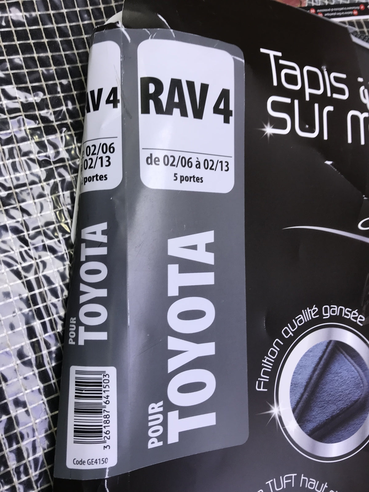 DBS 1764150 Autofußmattenset 3-teilig, für TOYOTA Rav 4, Anti Rutsch, I30975