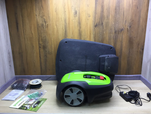 Greenworks Optimow S Mähroboter (2516807), für Rasenflächen bis 300 m2, I34178