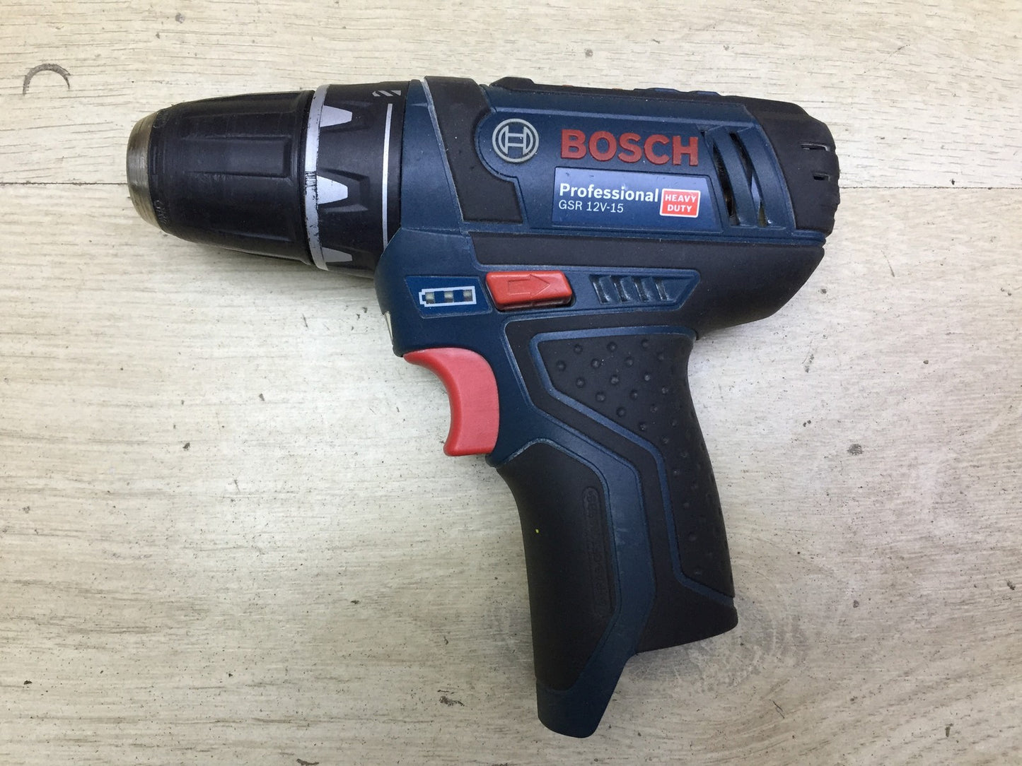 Bosch Professional GSR 12V-15 Akku-Bohrschrauber ohne 2x Akku und Zubehör I34117