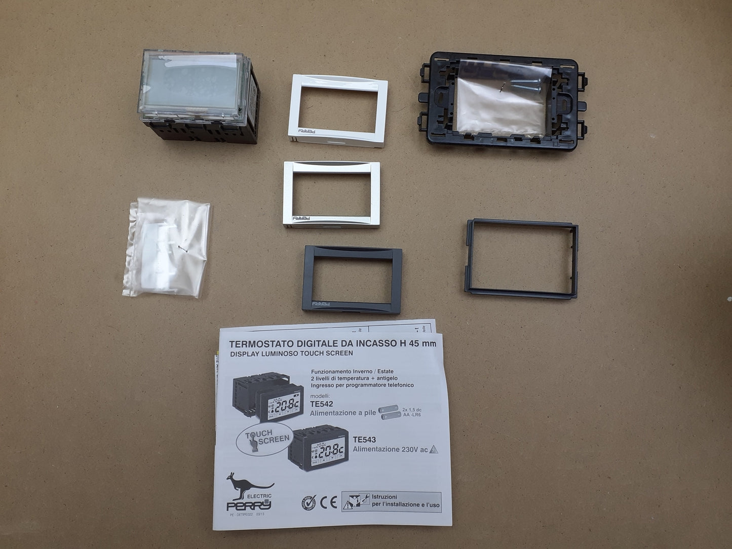 Digitales Thermostat Perry 1TI TE542 für Unterputz, I05701