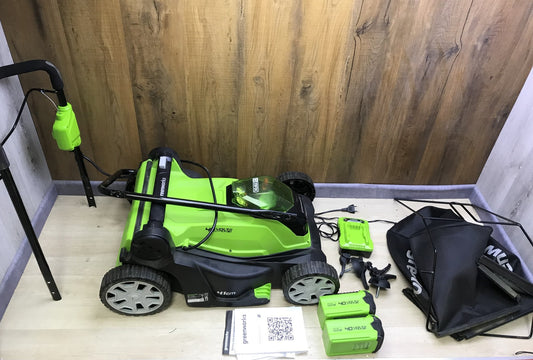 Greenworks G40LM41 Cordless Lawn Mower 2504707, 2x Batteries, 40V, up to 500m², I32943 