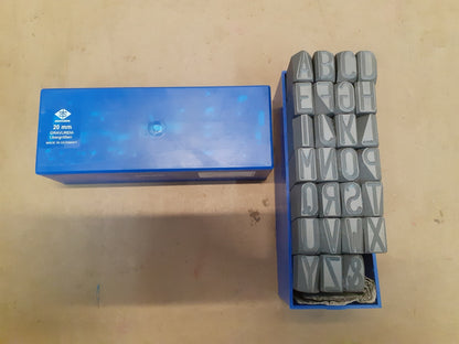 padre Schlagbuchstaben 20, 1520, I14132