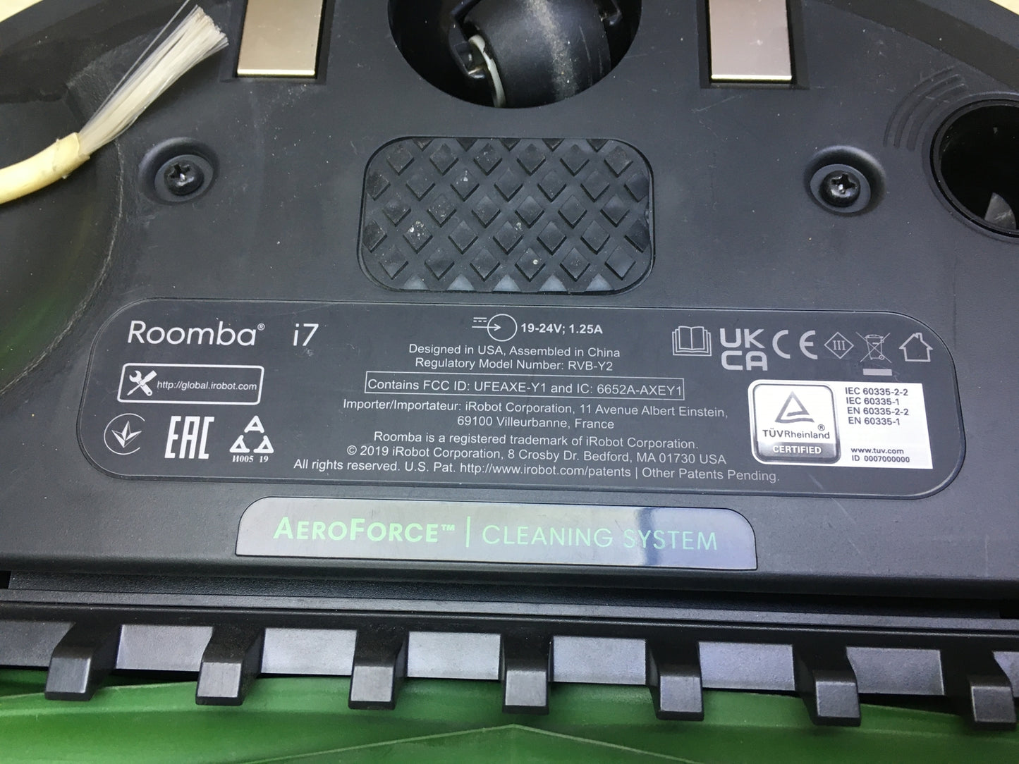 iRobot Roomba i7 (i7156) App-steuerbarer Saugroboter, I31202