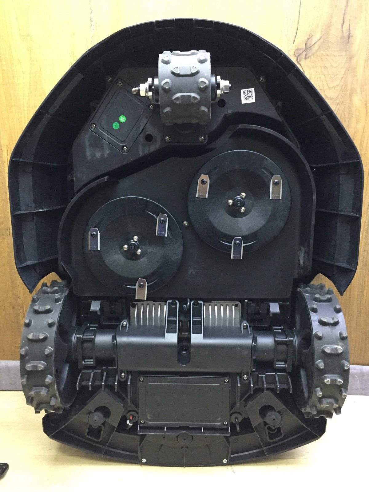 Kärcher RCX 6 Mähroboter Leistung bis zu 3.000 m² Allrad-Antrieb GPS RTK I34248