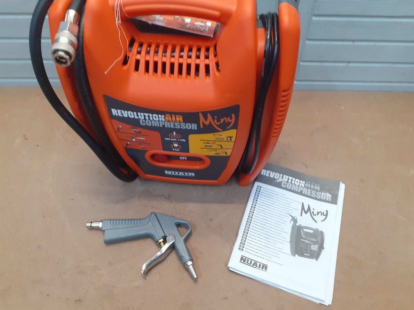 Revolution 'Air 425005 Miny Kompressor Tragbarer, I02873