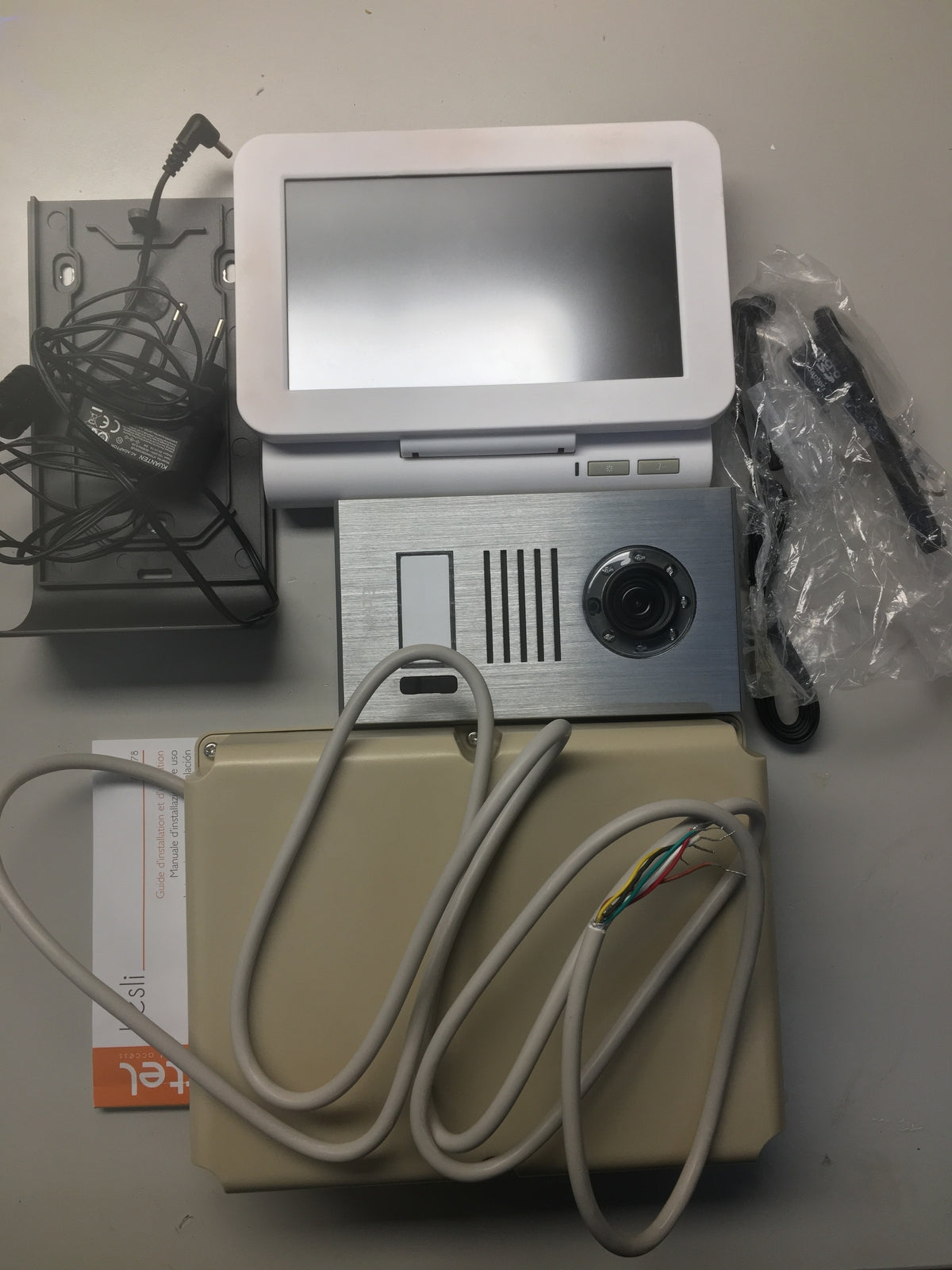 Extel 720278 LESLI Video-Türsprechanlage Funk Komplett-Set Familienhaus, I07454