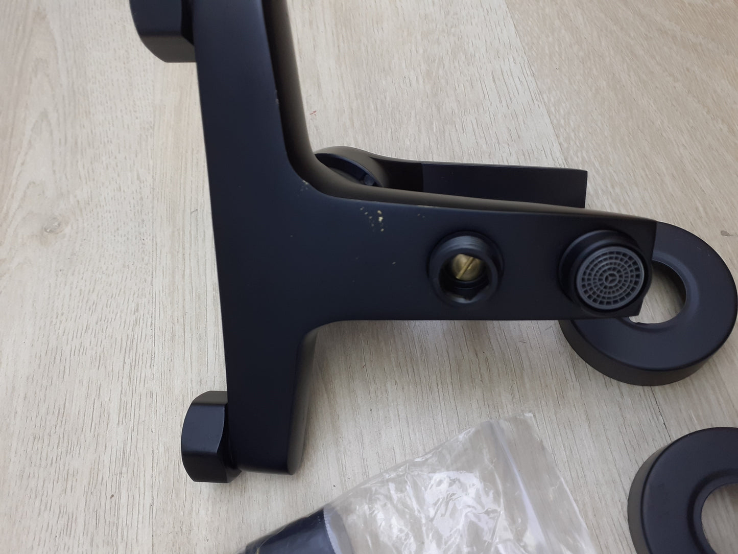 Auralum Badewannenarmatur mit Handbrause 5 Funktionen Schwarz, I18858