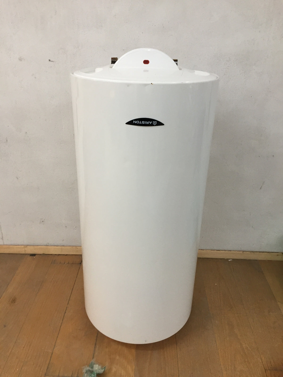 ARISTON 3000353 Warmwasserspeicher 150L ARI 150 VERT 530 STEA MO EU EEK:C I28207