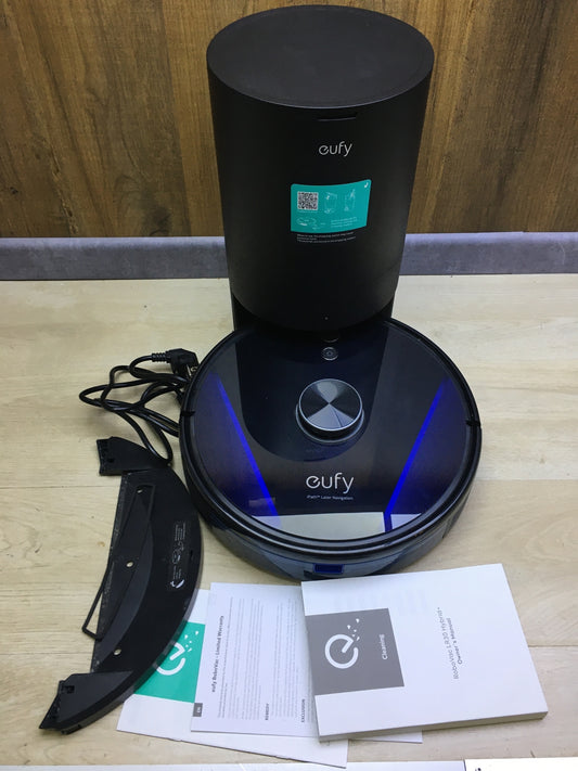 eufy T2181 robot vacuum with RoboVac LR30 Hybrid+ vacuum station, I29645