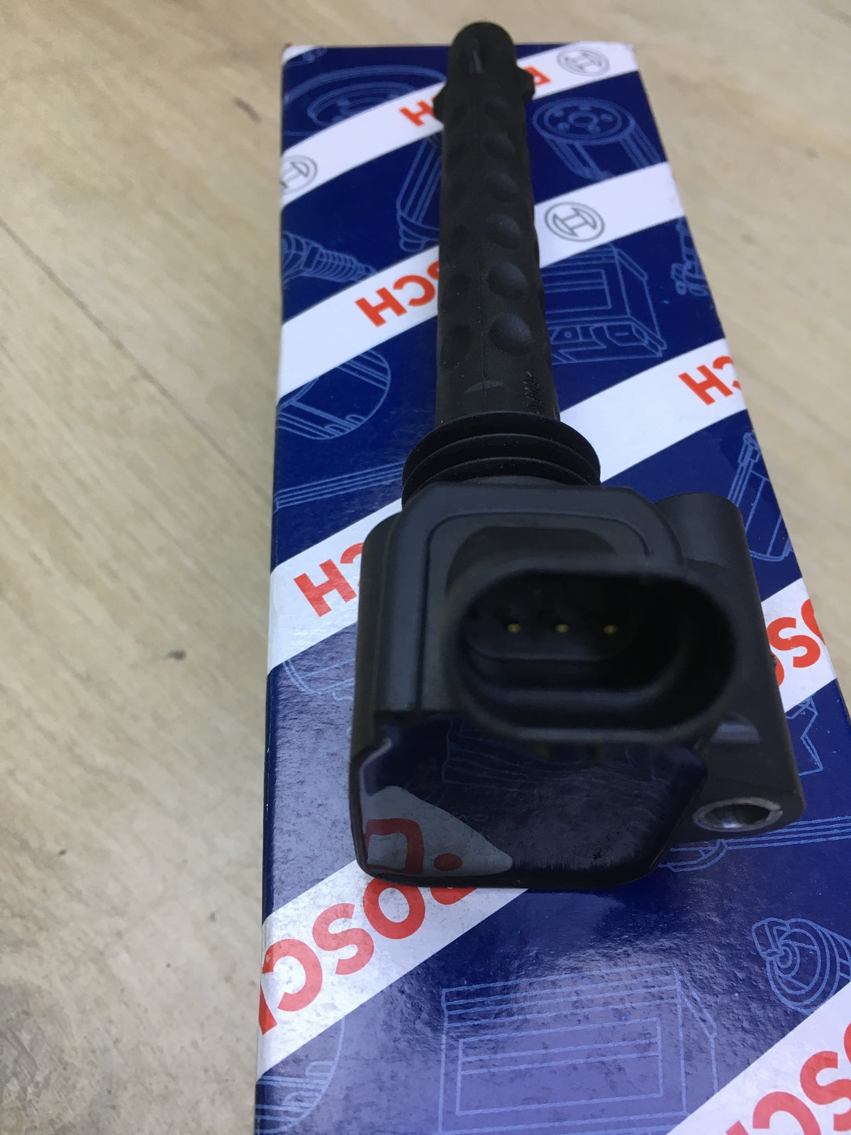 Bosch 0221504024 Zündspule, I31076