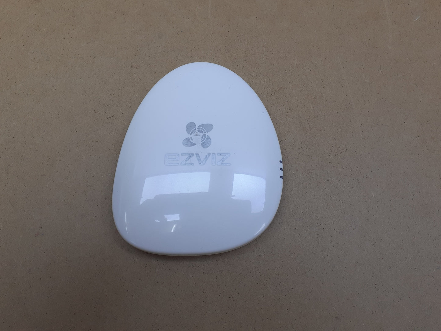 EZVIZ A1 Internet-Alarmzentrale, kabellos, bis zu 32 Sensoren, I07830