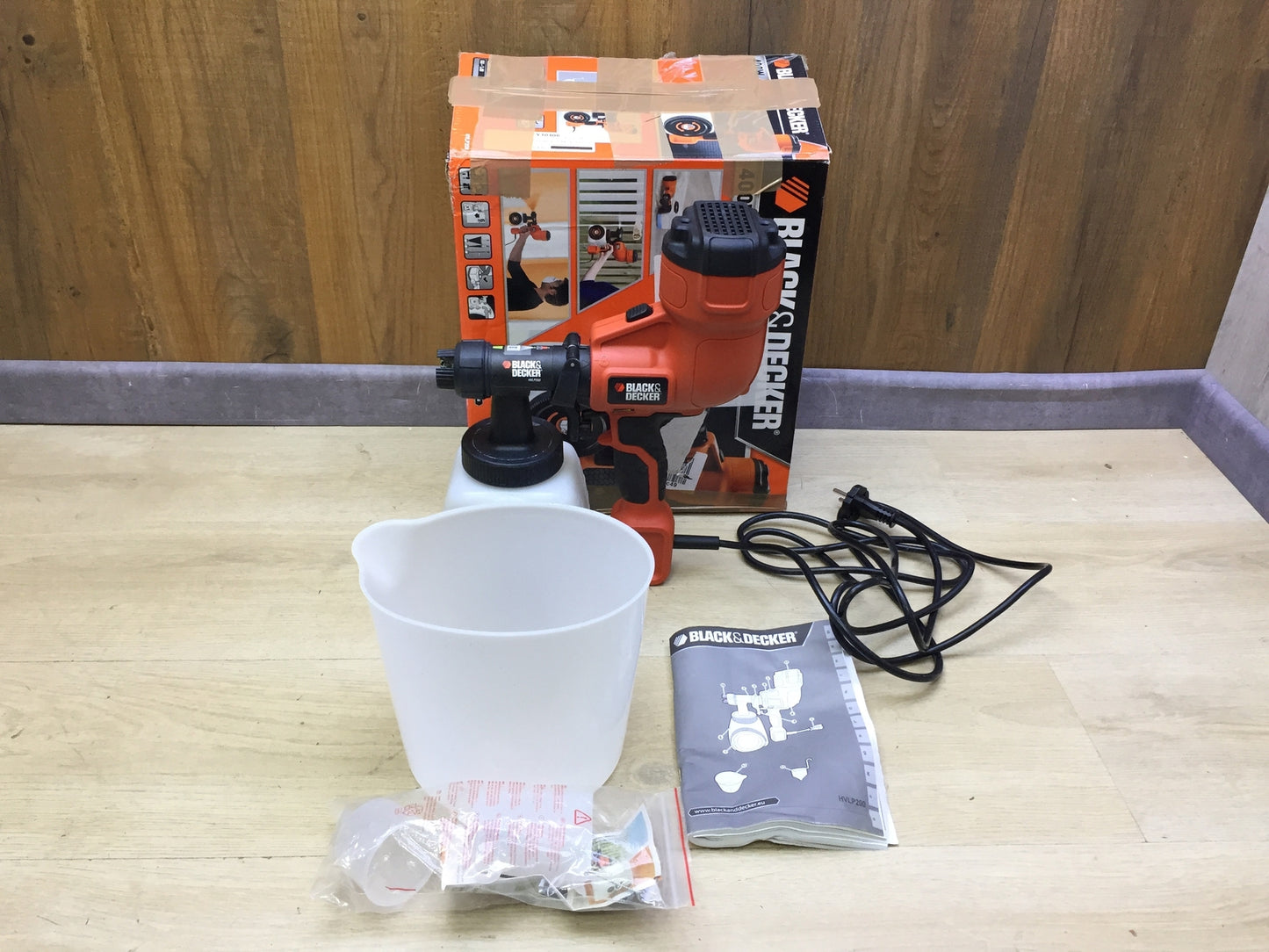 Black & Decker HVLP200 Niederdruck-Spritzpistole 400 W, I32712