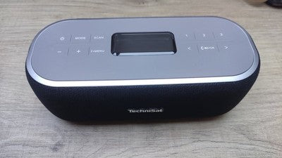 TechniSat VIOLA BT 1 tragbarer Bluetooth-Lautsprecher mit DAB+ Digitalradio