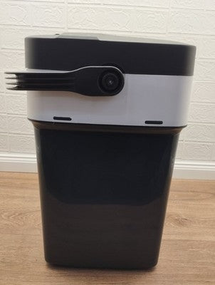 PEME ioEss-L Kühlbox 12V 230V 22,9 L mit Steckdose für Camping
