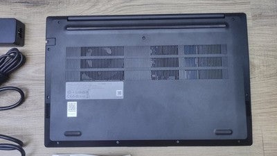 Lenovo V15 G5 IRL Notebook 15.6" FHD 1920x1080 Intel i3-1315U 8GB 512GB USB-C