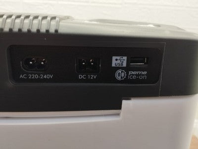 PEME ioEss-L Kühlbox 12V 230V 22,9 L mit Steckdose für Camping
