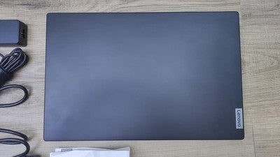 Lenovo V15 G5 IRL Notebook 15.6" FHD 1920x1080 Intel i3-1315U 8GB 512GB USB-C