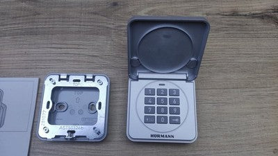 Hörmann Funk-Codetaster FCT 10-1 BS (868 MHz, für bis zu 10 Torantriebe)