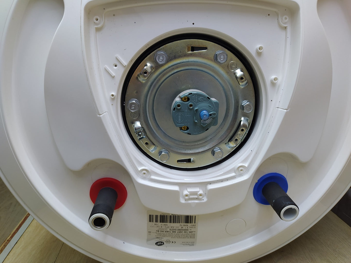 Ariston ARI 100 VERT 560 THER MO EU Warmwasserspeicher 100L, EEK:C, I35186