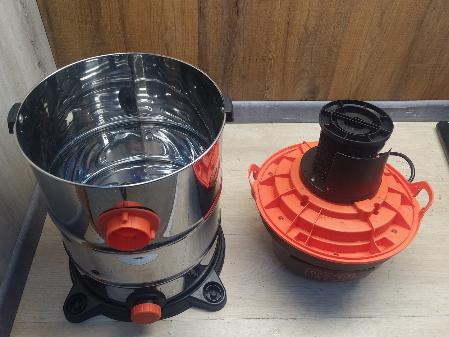 Black & Decker BXVC30XTDE Staubsauger 1600 W 30 L, I36930