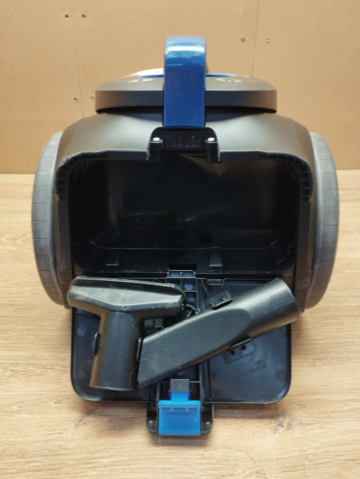 PHILIPS PowerPro Expert Beutelloser Staubsauger FC9745/09, 900W, I39446