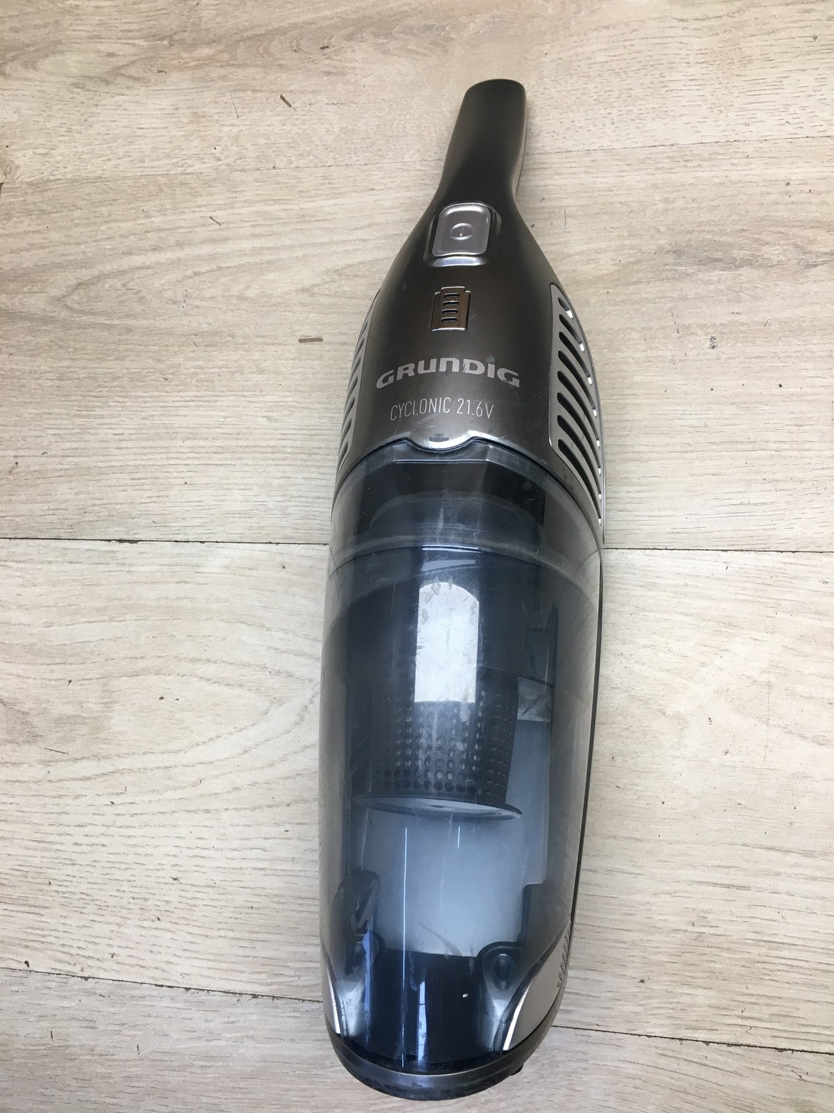 Grundig GMS2500 2 in 1 Akku-Stab-/Handstaubsauger VCH 9832 I36231
