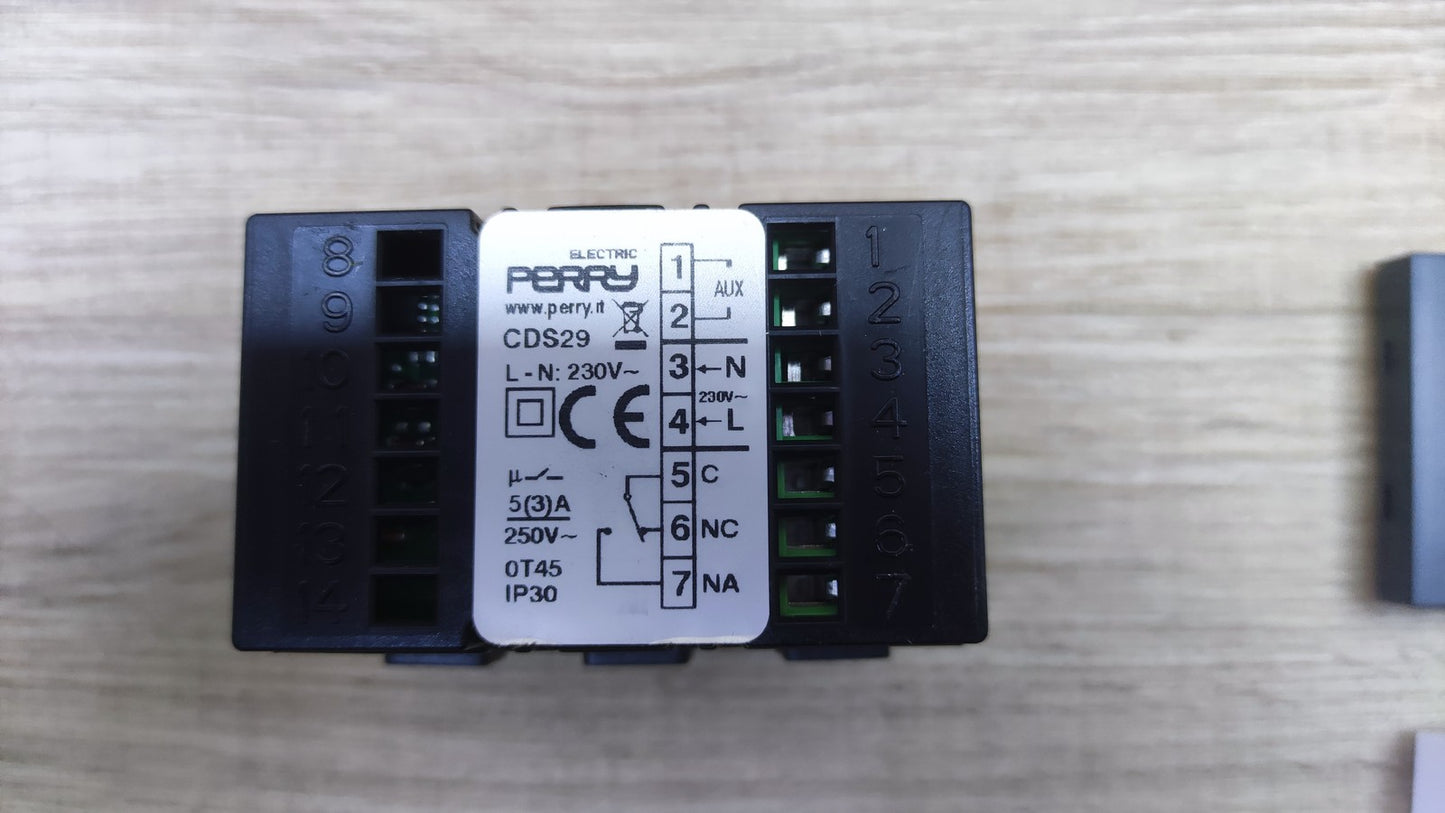 Perry Electric 1CRCDS29 Uhrenthermostat Zeitschaltuhr, I36282