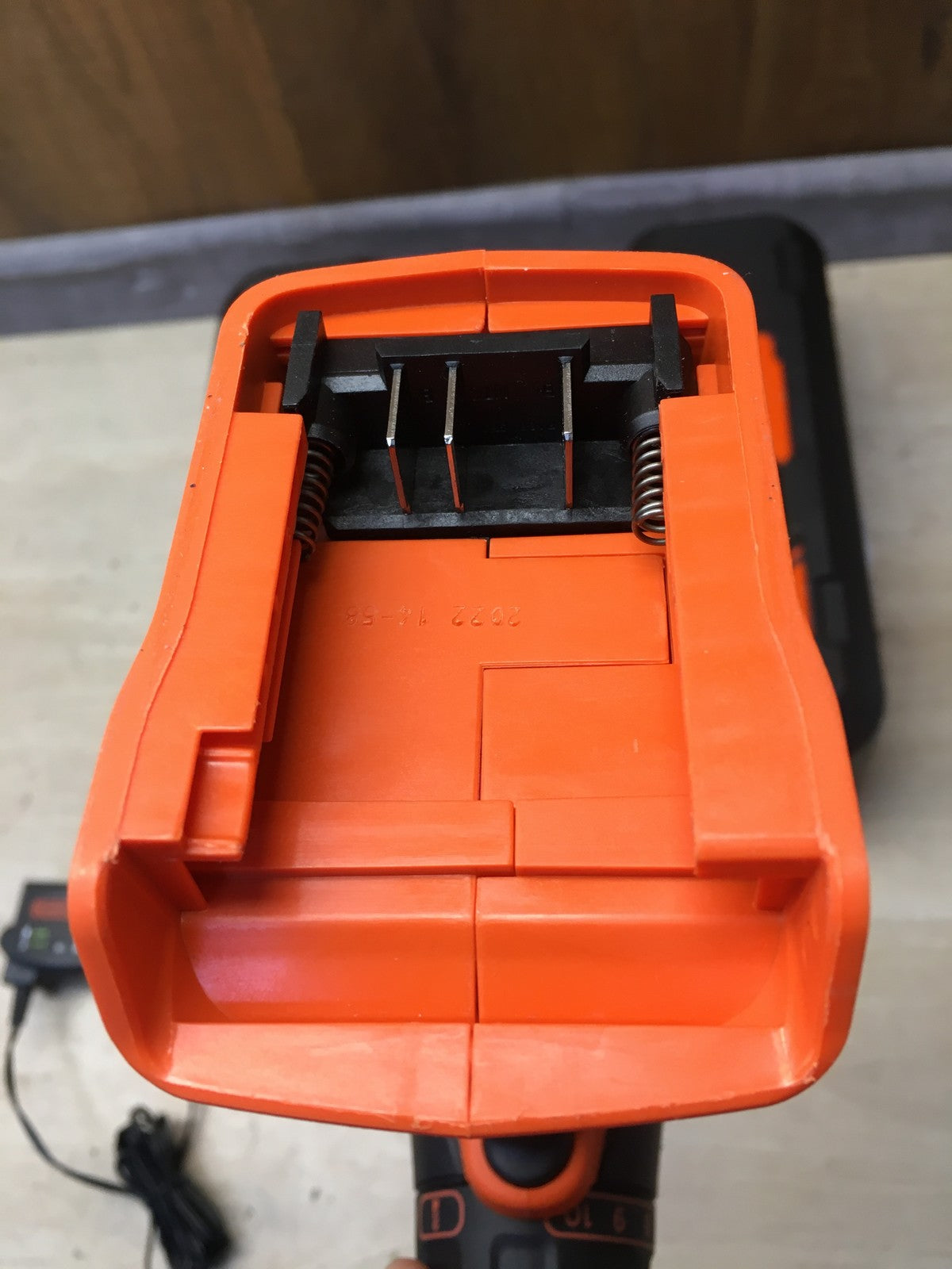 Black&Decker BDCDC18K Akku-Bohrschrauber ohne 2 Akkus 1.5Ah, I38462