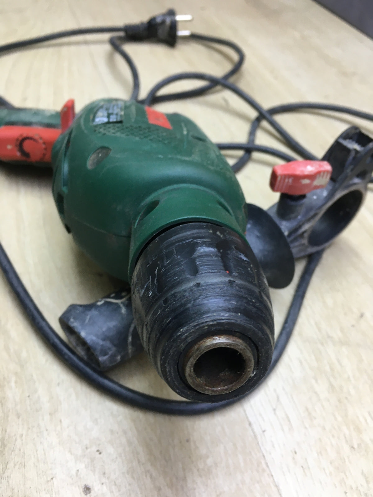 Bosch Professional PSB 650 RE Elektro-Schlagbohrmaschine, I31215