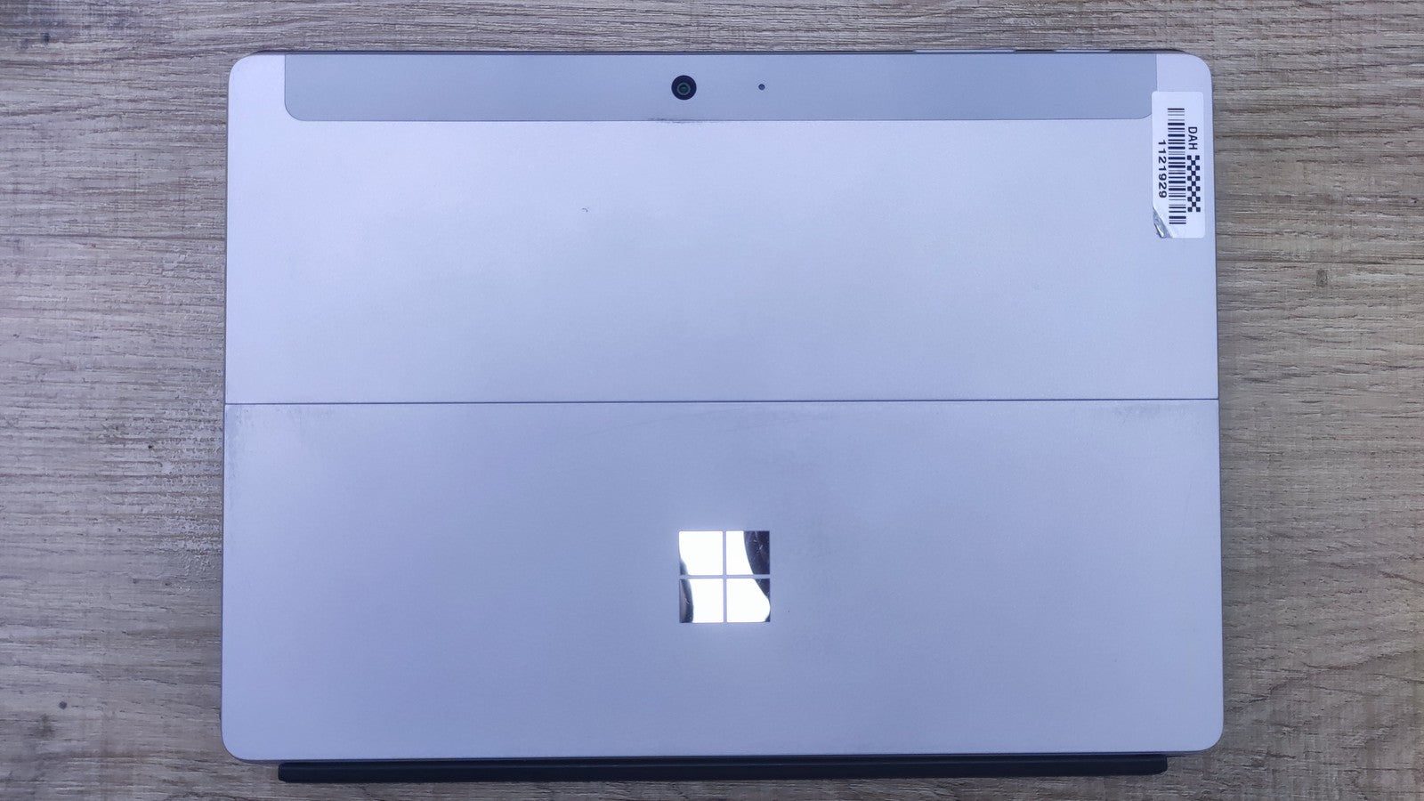 Microsoft Surface Go Tablet 10" 1800x1200 Touch Pentium 4415Y 8GB 128GB SSD LTE