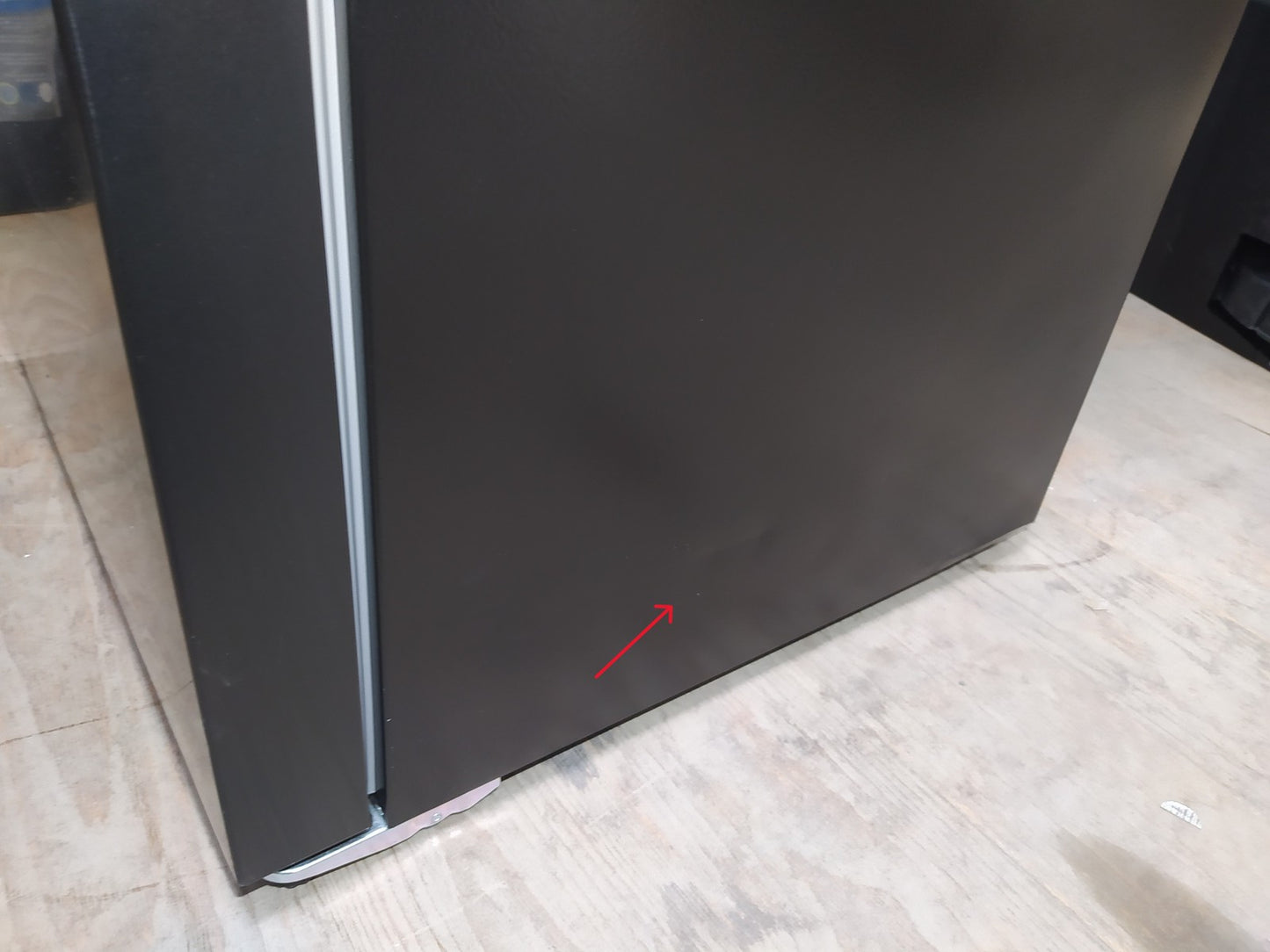 Hisense RF632N4WFE Kühlschrank Freistehend French Door 485 L NoFrost Schwarz