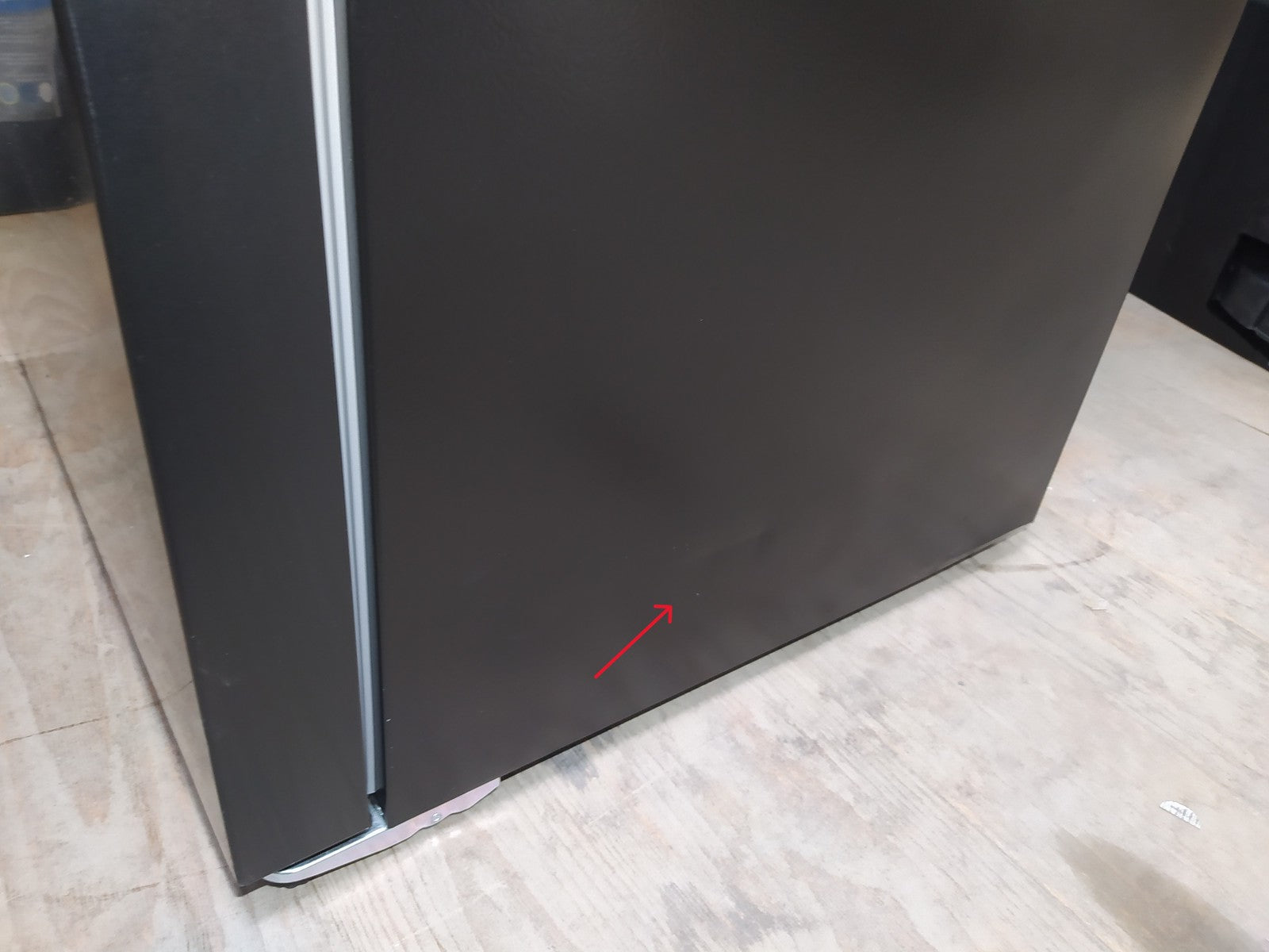 Hisense RF632N4WFE Kühlschrank Freistehend French Door 485 L NoFrost Schwarz