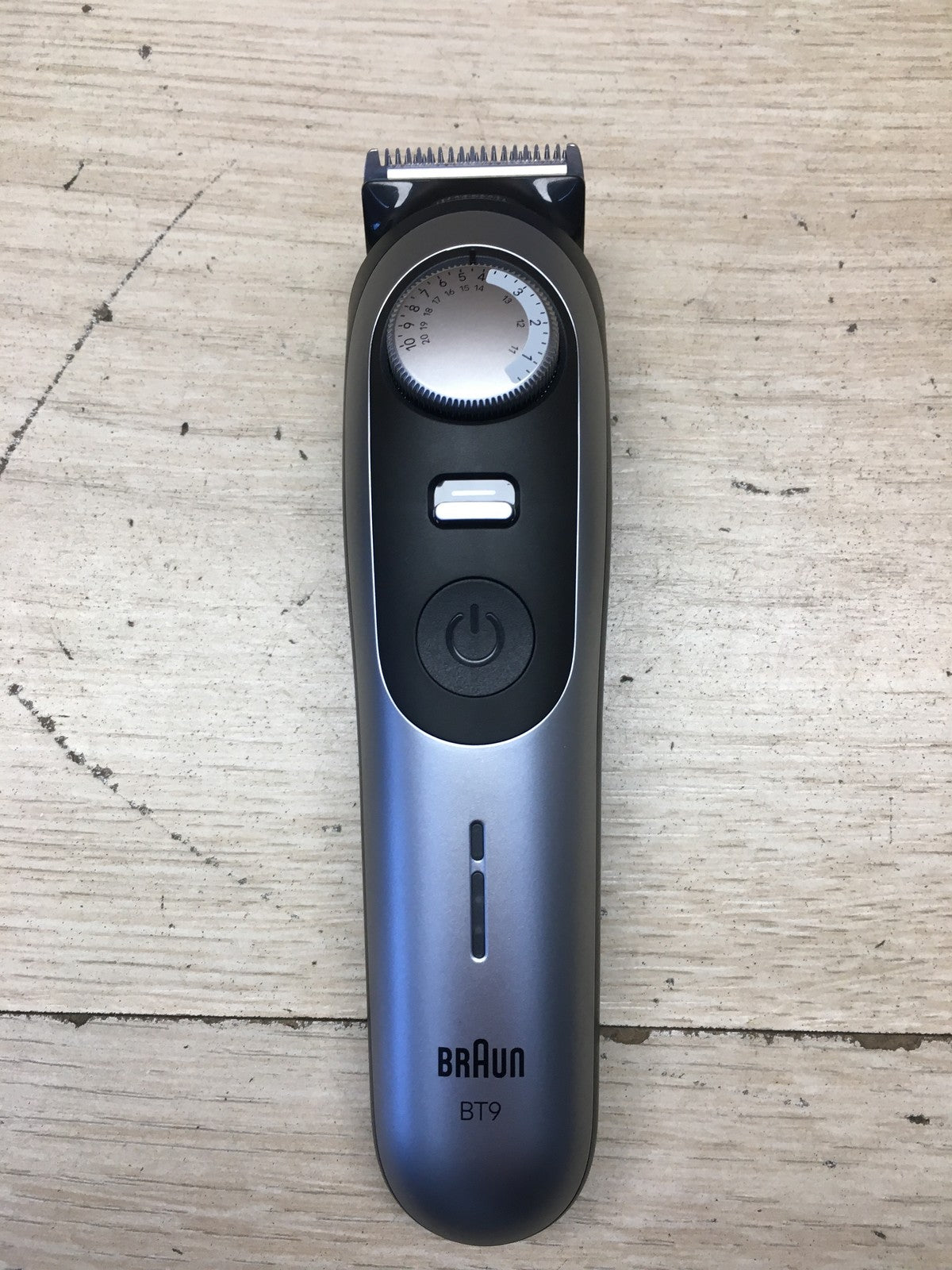 Braun Series 9 Barttrimmer BT9560, +12 Barberutensilien, I39351
