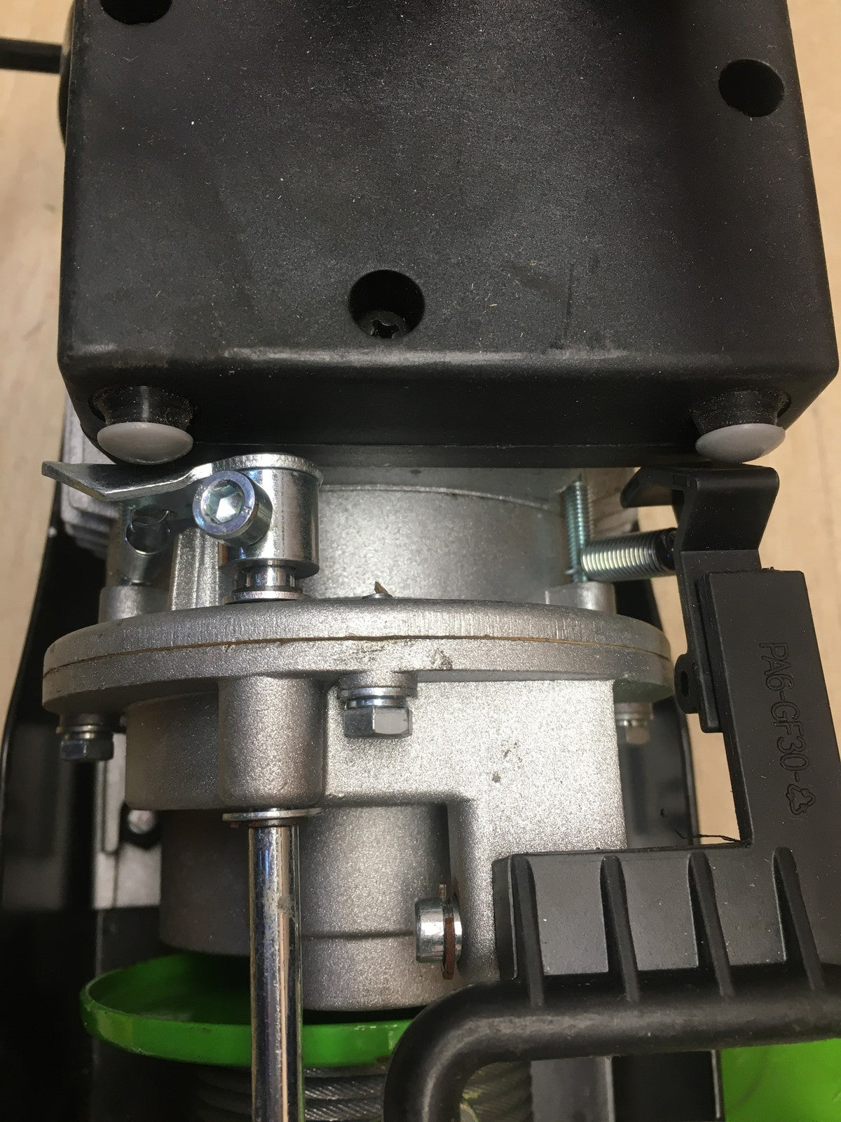 Ribimex PE125/250C/1 Elektrischer Seilzug 125/250 kg mit Umlenkrolle, I41011