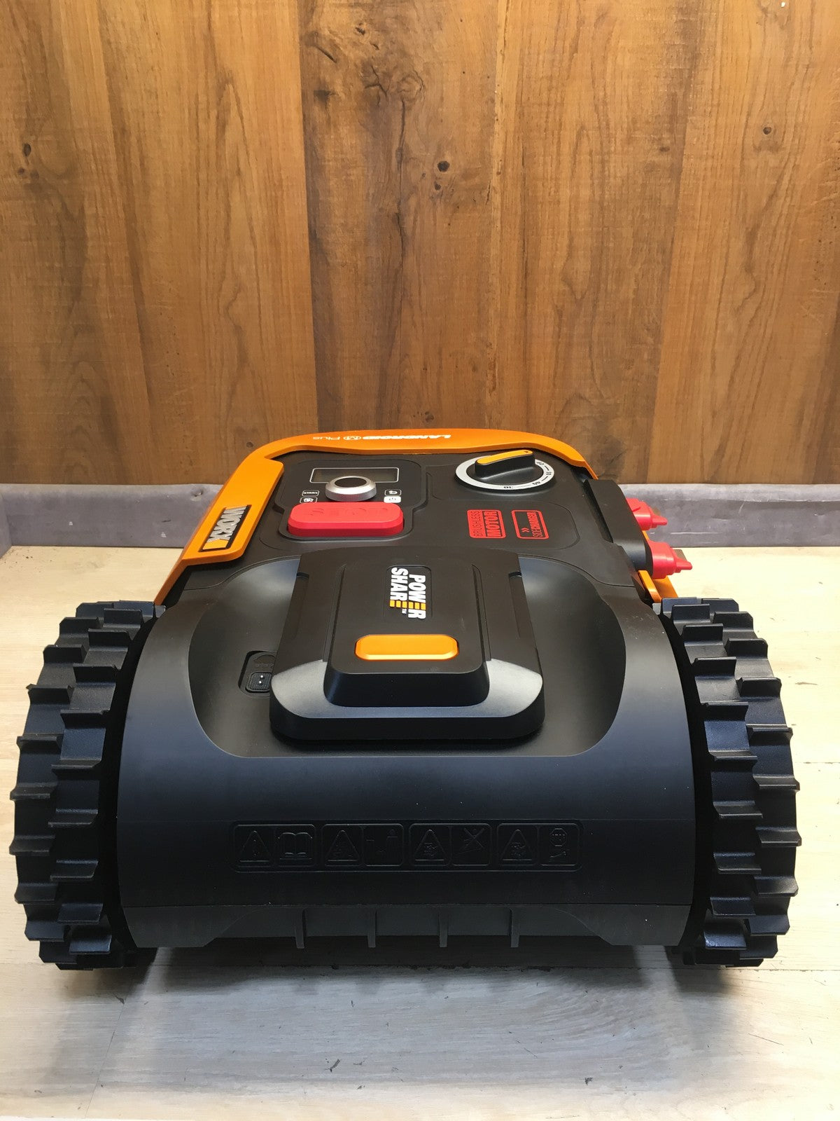 WORX Landroid M700 PLUS WR167E Mähroboter für Gärten bis 700 qm, I39307