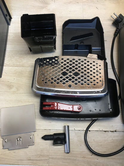 PHILIPS 3300 Series Kaffeevollautomat EP3326/90, 5 Getränke, I39378