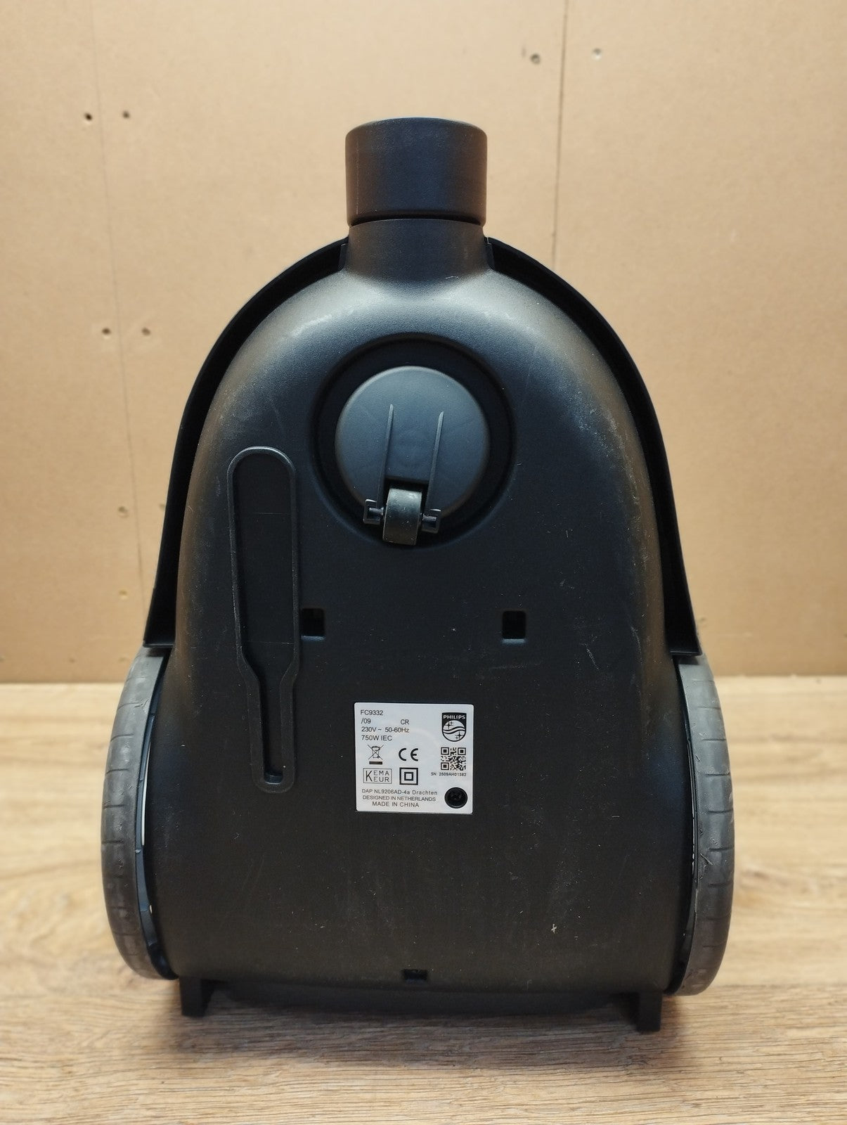 PHILIPS PowerPro Compact Staubsauger (FC9332/09), Beutellos, 750W, I39582