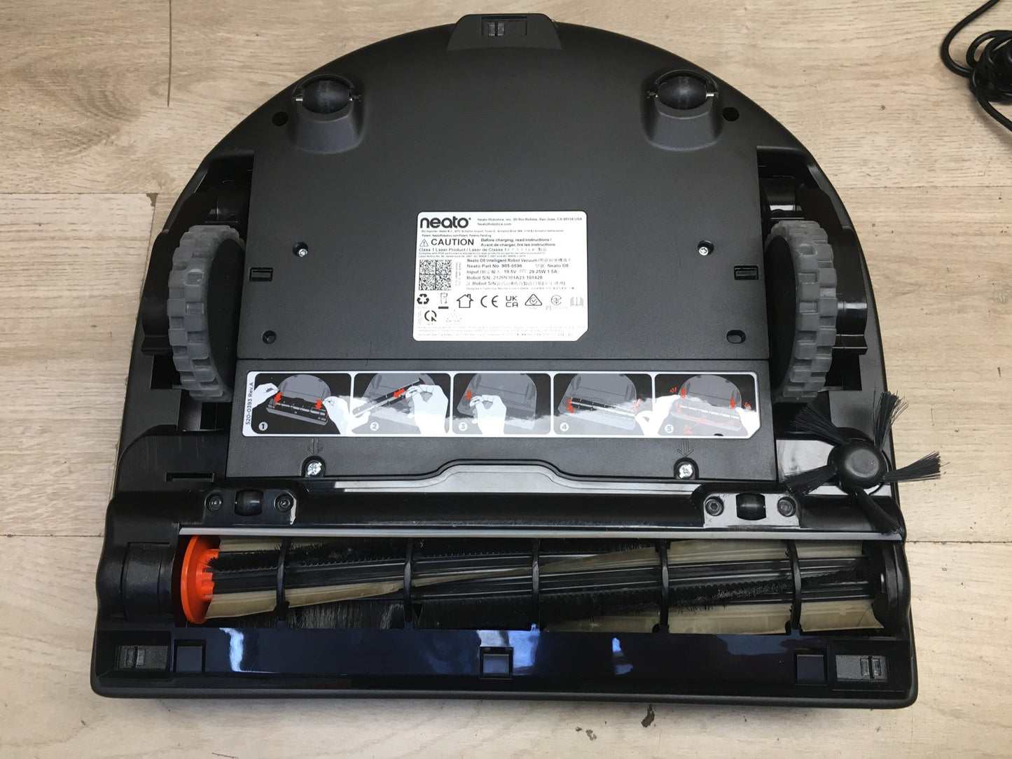 Neato Robotics D8 Intelligenter Staubsaugerroboter, I39413