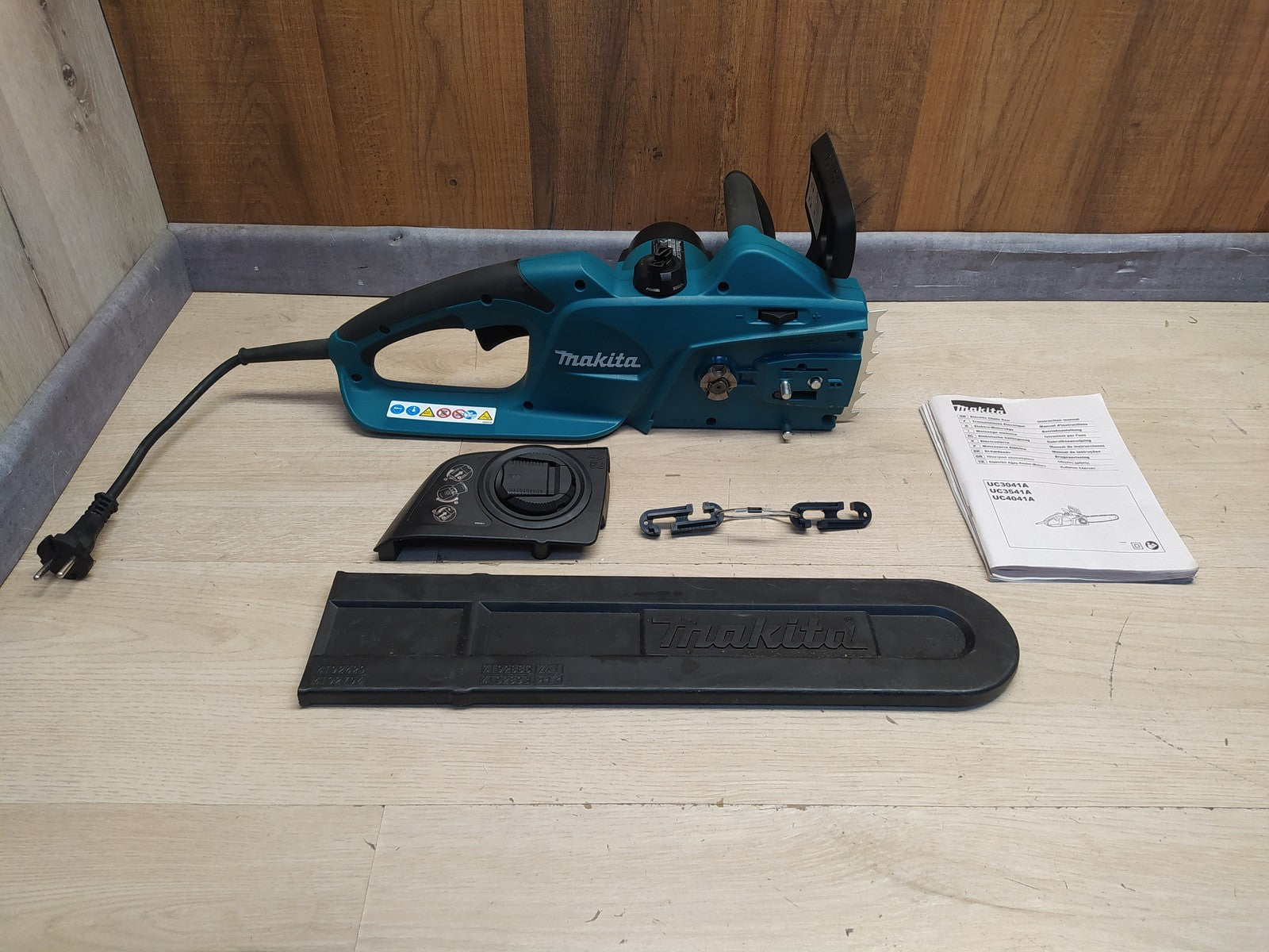 Makita UC4041A Elektro-Kettensäge 40 cm, I38313