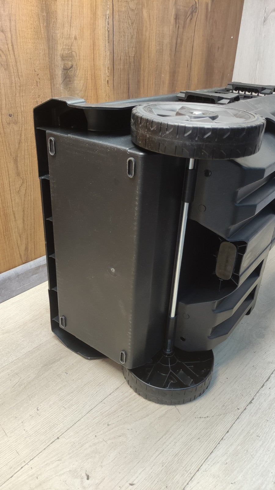 Stanley Rollende Werkstatt aus Metall-Kunststoff 1-79-206 leer, I40109